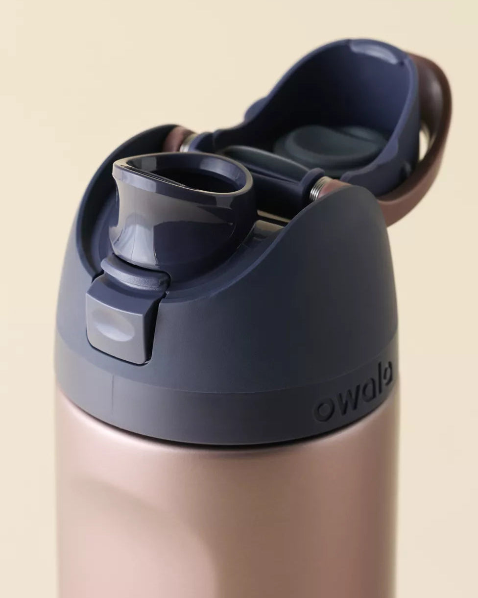 Owala FreeSip 24 oz Water Bottle - Desert Smoke - edición limitada