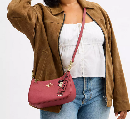 Coach X Peanuts - Teri Shoulder Bag With Character