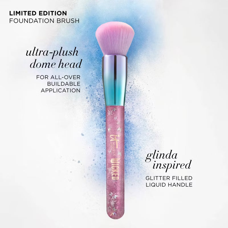 IT Cosmetics - IT Brushes For Ulta Wicked Brush - GLINDA (101 Brush)