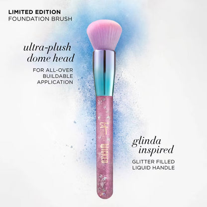IT Cosmetics - IT Brushes For Ulta Wicked Brush - GLINDA (101 Brush)