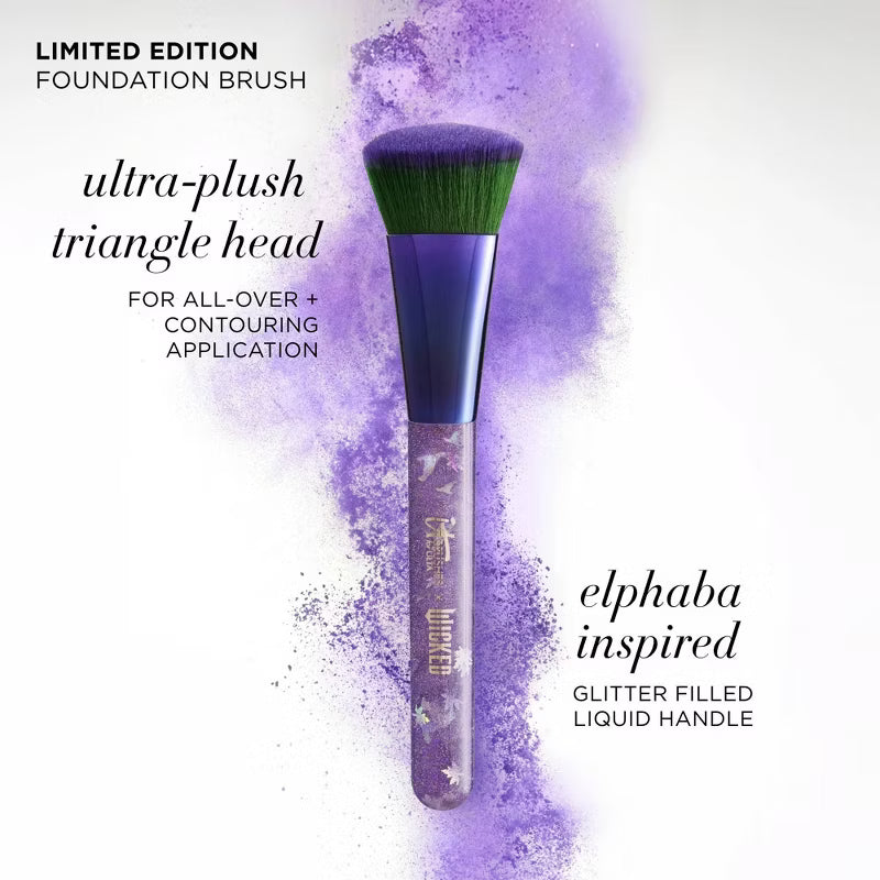 IT Cosmetics - IT Brushes For Ulta Wicked Brush - ELPHIBA (77 Brush)