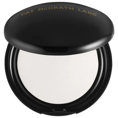 PAT McGRATH LABS - Skin Fetish: Sublime Perfection Blurring Under Eye Powder